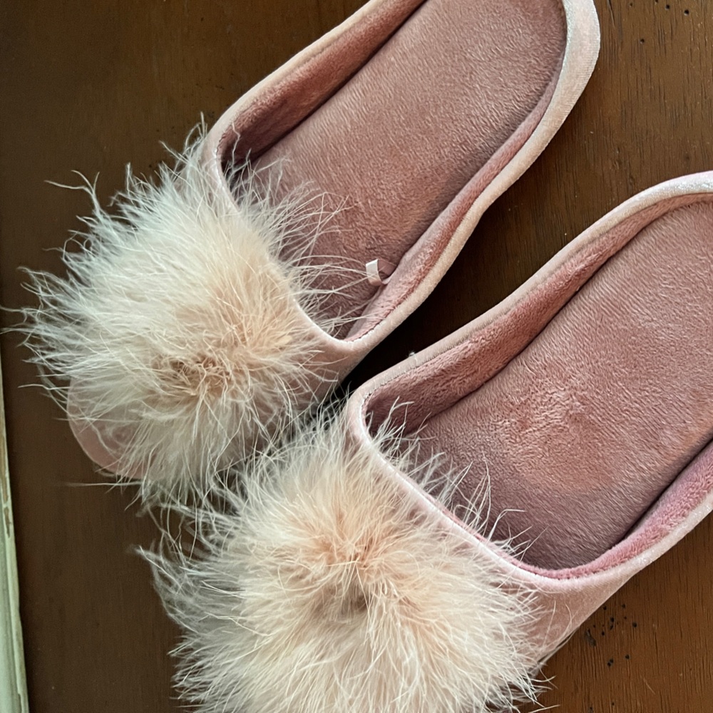 Elegant Pink Fur Women's Slippers